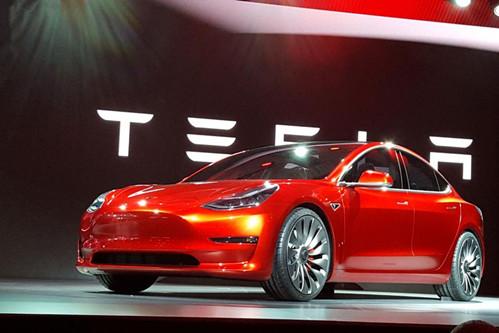 特斯拉Model 3