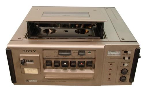 索尼的磁带录像机U-Matic在1971年上市