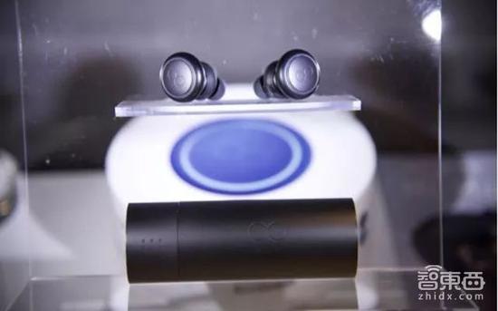 ▲科大讯飞&咪咕莫斯比无线耳机