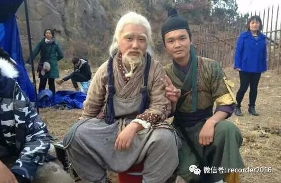 极限咏宁:极限咏宁:订婚在即,却死于第四次失手 在横店,吴永宁从群演开始做起。他后来是一名武打替身。