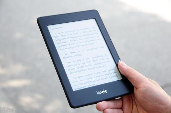 尽管kindle能够在阳光下直接使用&nbsp;但是拿出户外仍会增加碎屏的风险