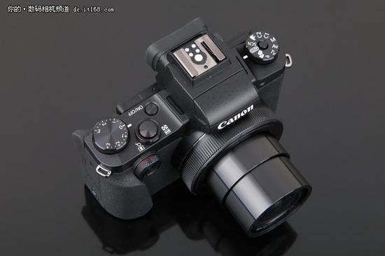 ▲佳能PowerShot G1 X Mark III 机身顶部