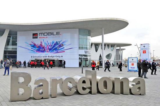 MWC 2018开幕：年度手机流行趋势、AR和5G正扑面而来