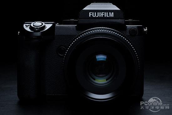 ʿ GFX 50S