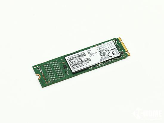 采用M.2接口的SSD