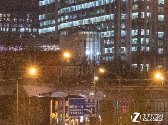 谁是更好的选择? 佳能800D与索尼A6300对比