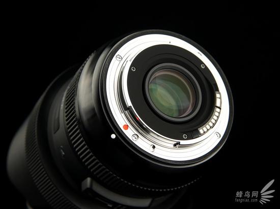适马14-24mm f/2.8 HSM Art后镜组和镜头卡口