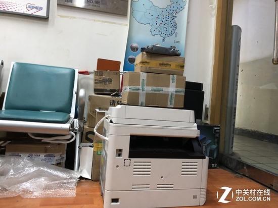 偷天陷阱 暗访机械师售后屏幕被人为掉包