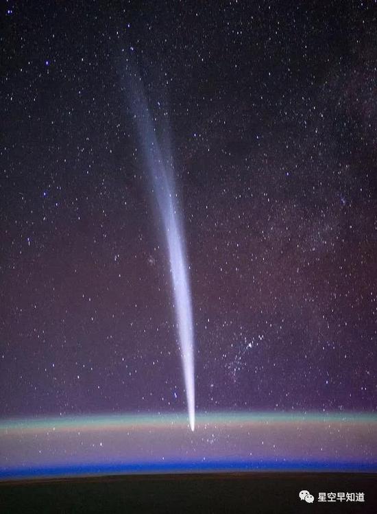 宇航员从国际空间站上拍摄的彗星 C/2011 W3 （Lovejoy） 来源：wiki