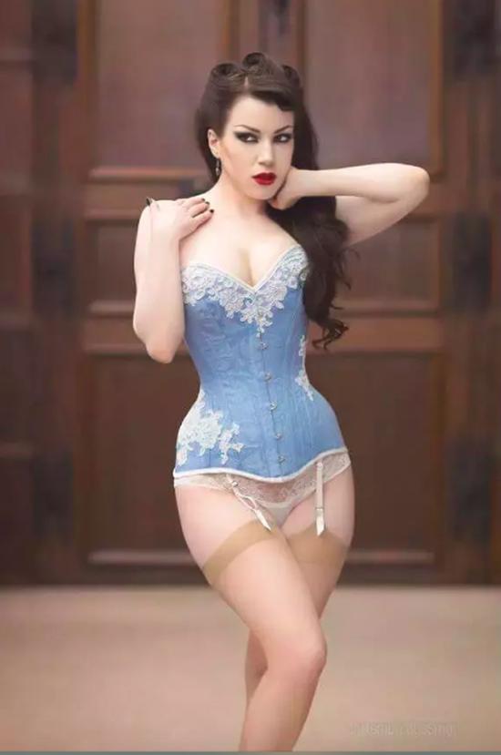 Ů�����½���ʷ����ǰ�����¼�û���������۾�