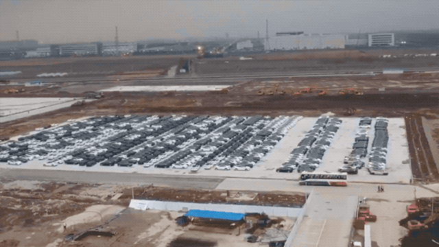 ( 无人机拍摄上海超级工厂“部分停车场库存”，时间：12月，来源：Chao Zhou)