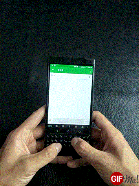 实体键代表:黑莓 KEYone