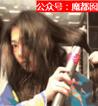 看到没有?仅剩下的一点点头发都很难完全吸住