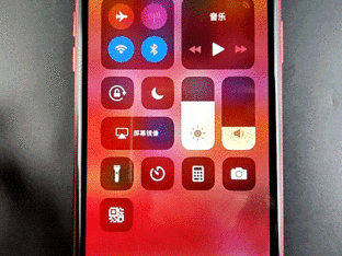 iPhone XR长按触发快捷菜单