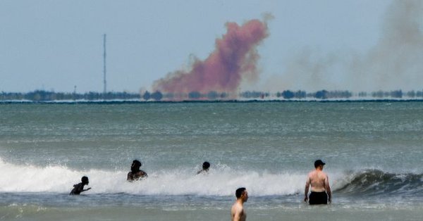 SpaceX载人龙飞船测试出现异常 现场弥漫浓烟（图）龙飞船SpaceX异常