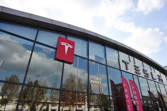 图源特斯拉官微