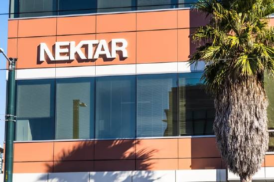 Nektar表示,其 2b 期研究在 393 名中重度特应性皮炎患者中开展。