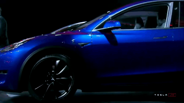 (特斯拉ModelY纯电动SUV)