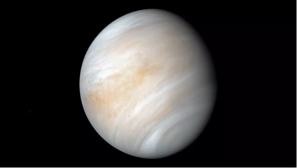 金星被厚密的大气层包裹，科学家们很难