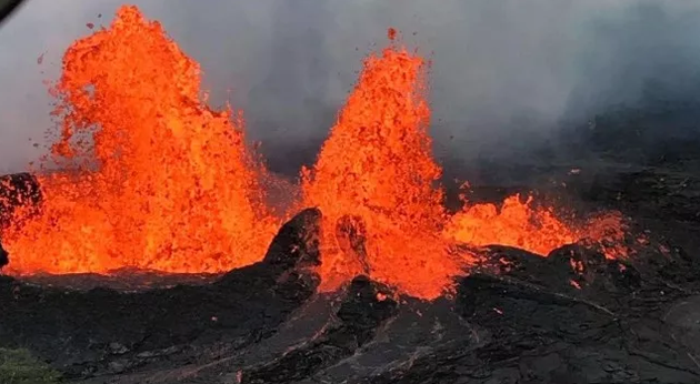 图1 夏威夷基拉韦厄火山正在喷发(图片来源:百度百科)
