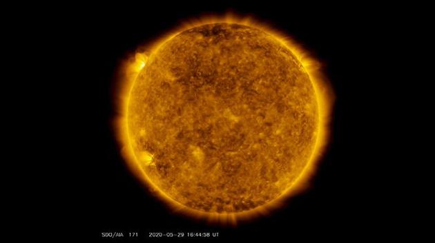 5月29日,太阳爆发自2017年10月以来最强的耀斑事件,美国宇航局太阳观测动力学观测台发现了该爆发事件。
