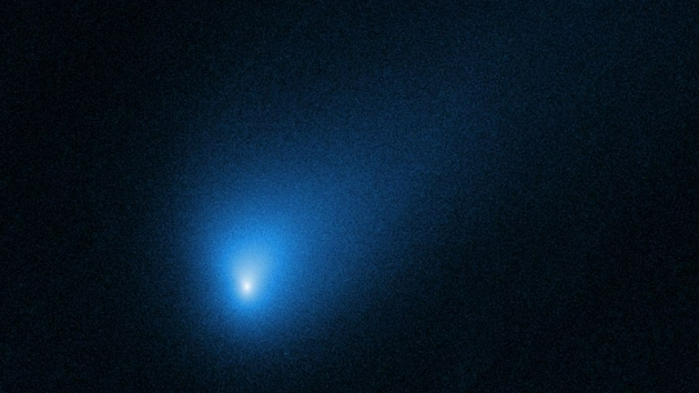 哈勃望远镜在2019年10月12日拍下了这张鲍里索夫彗星的照片