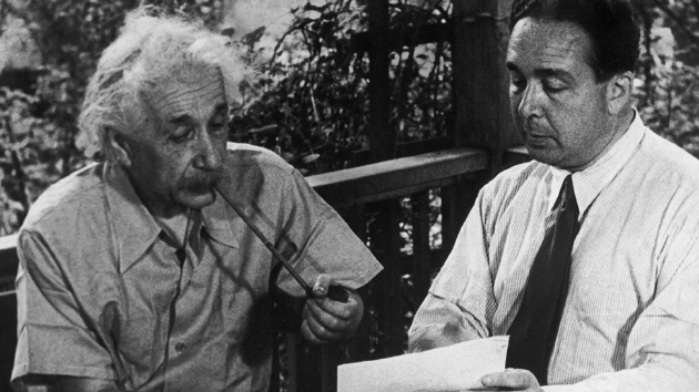 1939年，爱因斯坦和西拉德给美国总统写了一封信，对核技术的危险性提出了警告。