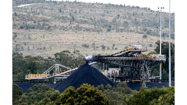 采矿停止后，从不停歇的煤传送带很快便会停止运转。