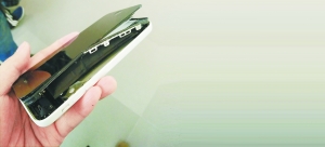 iPhone 5c无故爆炸:报废手机缘何“起死回生” iPhone 5c无故爆炸:报废手机缘何“起死回生”0