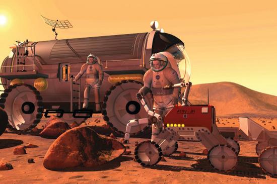 图2 航天员在火星表面开展地质考察，人与机器人的相互协作是必然需要