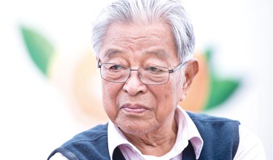 王石评褚时健有“匠人精神” 牵线《褚时健传》|褚时健|王石_新浪科技_新浪网