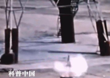 核动力飞机:核能也疯狂:核动力飞机和火箭异想天开的感觉 研究人员用常规炸弹试验