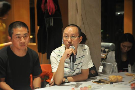 罗辑思维的“地下江湖”一切都有但和知识无关 (用罗辑思维成功推广了两个食品品牌的重庆罗辑思维社群领袖黎叔,他觉得罗辑思维的知识功能很难说)