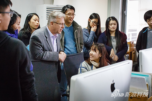 席勒在同濟大學與學生開發者交流