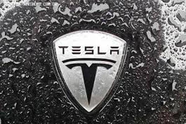 MuskڻTesla.com