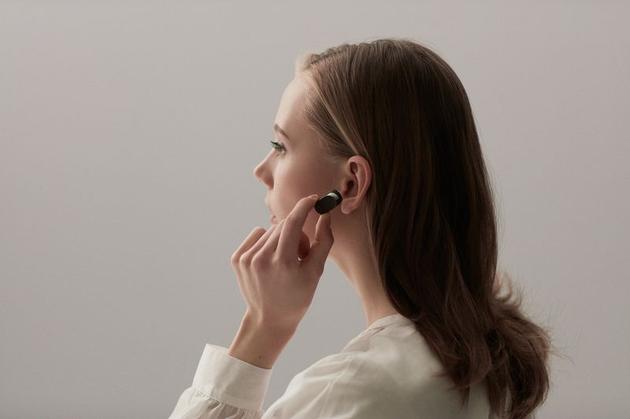 索尼发布Xperia Ear蓝牙耳机和多款概念产品|索