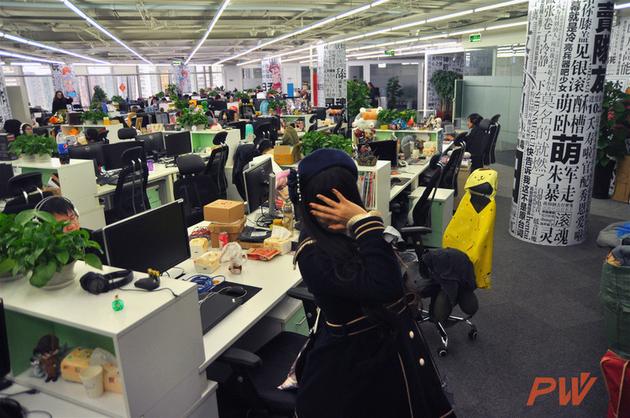 翅膀说，露脸别人反而会不认识她的