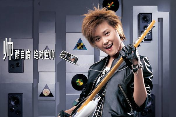 李宇春曾是夏新手机代言人