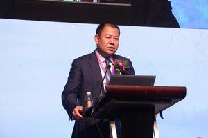 京东闫小兵:互联网非万能钥匙