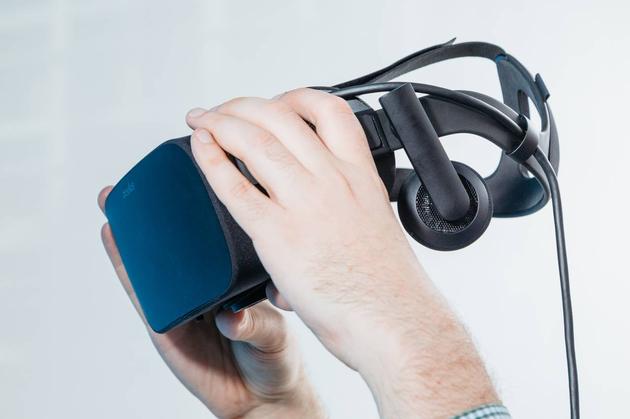 Oculus Rift或许能吸引骨灰级玩家，但对大众来说它还是有点鸡肋。