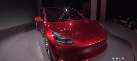 特斯拉发布Model 3电动汽车