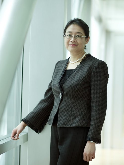 百度CFO李昕晢:要实现自我价值 更要快乐 李昕晢。(新浪科技配图)