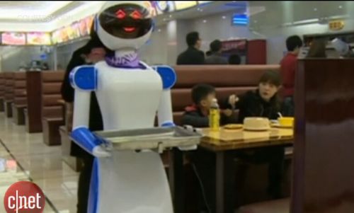 两家餐厅使用机器人服务员 结果餐厅倒闭了(组图)