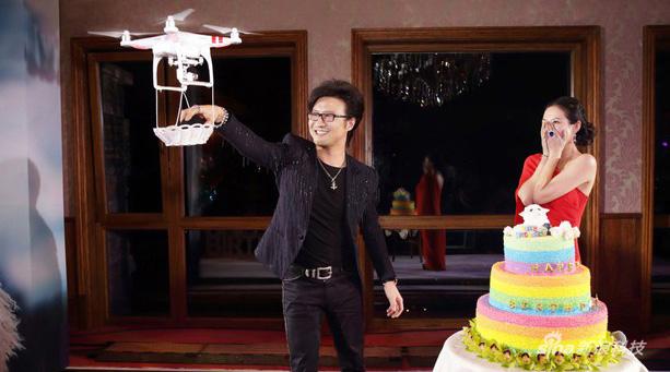 六块钱麻辣烫:由一碗六块钱麻辣烫到成人VR这两年创业的爆点都在这了 比如这样