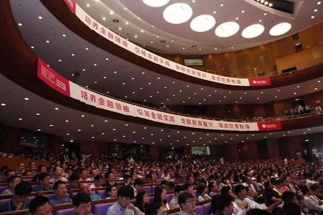 杜鹃老公:中国好老婆杜鹃:等老公出来要给他一个更好的国美