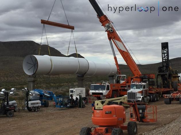 Hyperloop测试场地建设现场