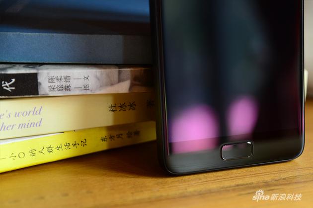 zukz2:联想ZUK Z2评测:原来常程才是罗永浩的铁粉 支持正面按压指纹识别