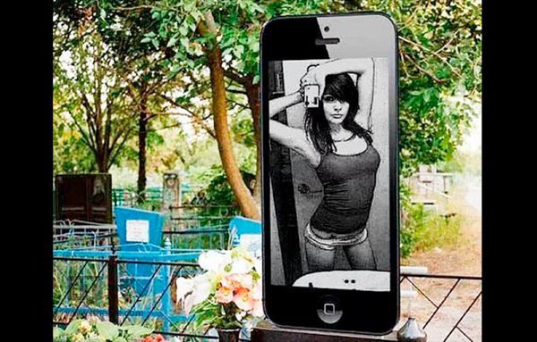 艺术墓碑:艺术家把墓碑做成iPhone卖:大受欢迎 艺术家把墓碑做成iPhone卖:大受欢迎