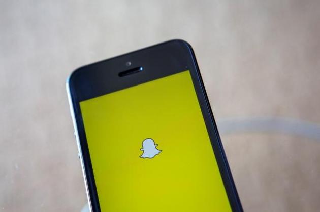 Snapchat推出照片视频保存功能图片-www.zhumengwl.com Snapchat推出照片视频保存功能图片