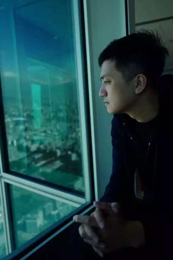 巨人首位85后副总裁吴萌:如何从高中辍学生到手握1亿用户 吴萌从小就被打上“坏小孩”标签